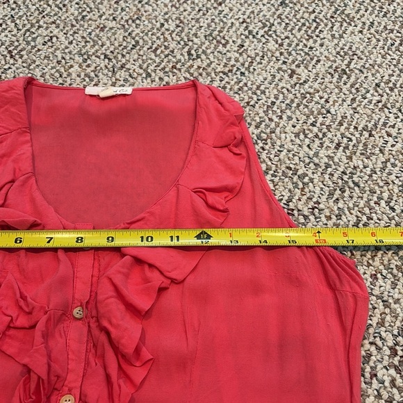 Mind Code Coral Sleeveless Ruffle Rayon Blouse. Medium - Picture 7 of 9